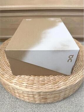 ON RUNNING Cloudtilt Women's 7.5 Empty Shoe Box + Tissue Paper